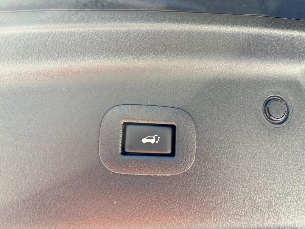 Nissan Armada 4x2 SL 2018
