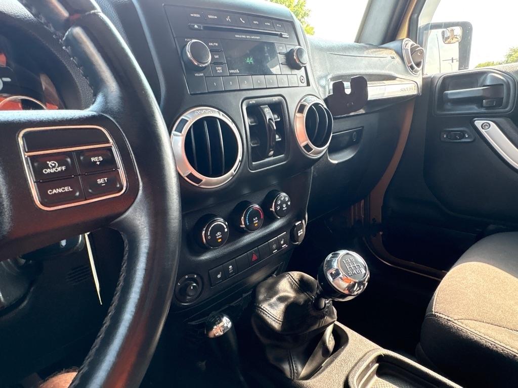 Jeep Wrangler Unlimited 4WD 4dr Rubicon 2015