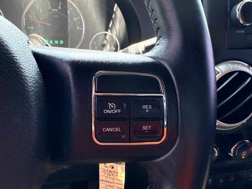 Jeep Wrangler Unlimited 4WD 4dr Sahara 2016