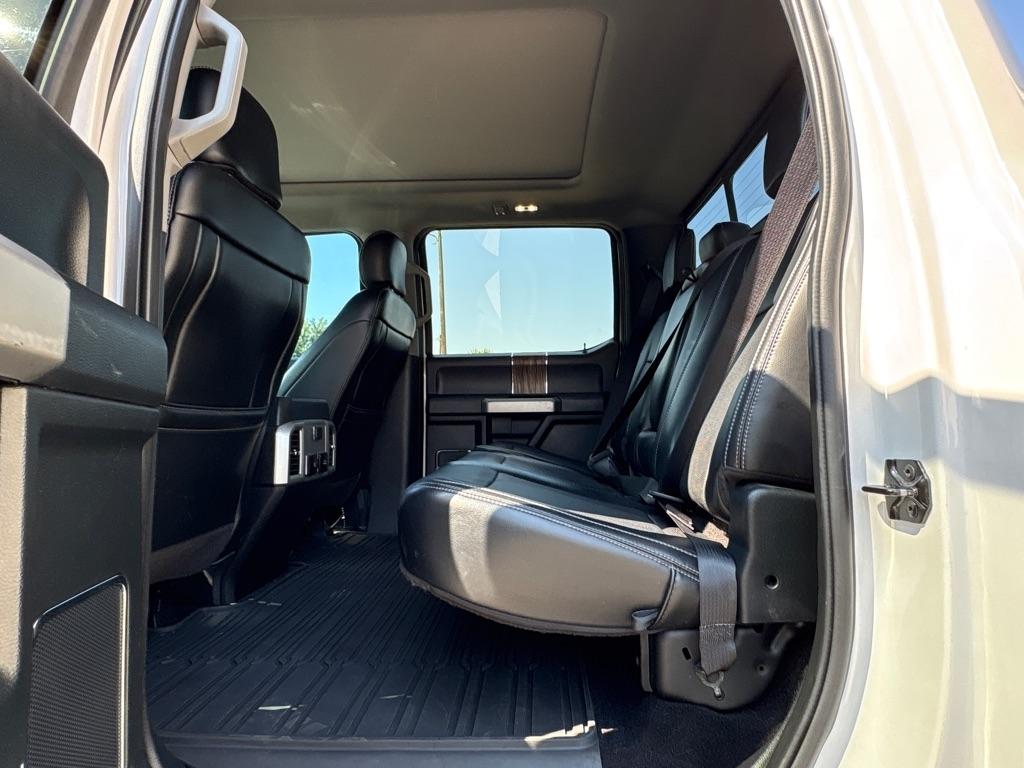 Ford F-150 4WD SuperCrew 145" Lariat 2019