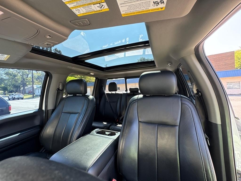Ford F-150 4WD SuperCrew 145" Lariat 2019