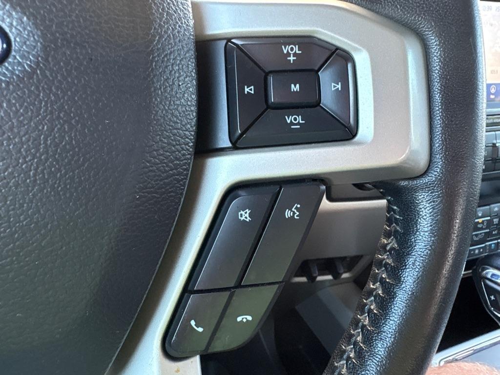 Ford F-150 4WD SuperCrew 145" Lariat 2019