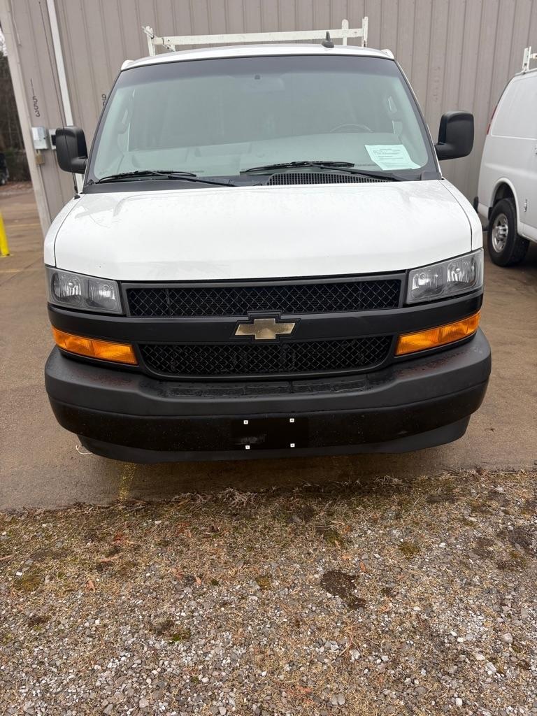 Chevrolet Express Cargo Van RWD 2500 135" 2018