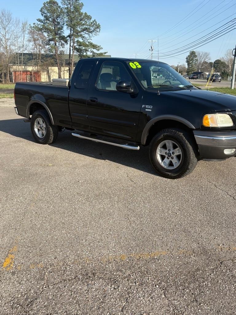 2003 Ford F-150 Supercab 139" XL 4WD