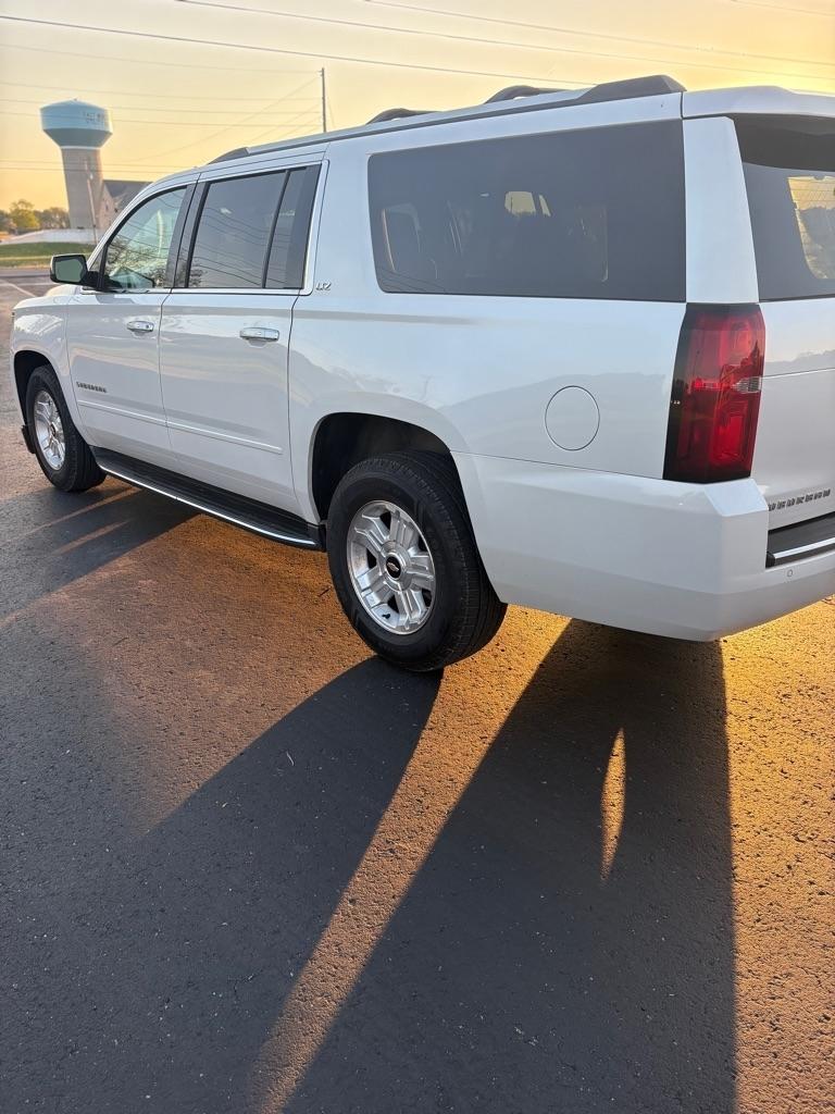 Chevrolet Suburban 4WD 4dr 1500 LTZ 2016