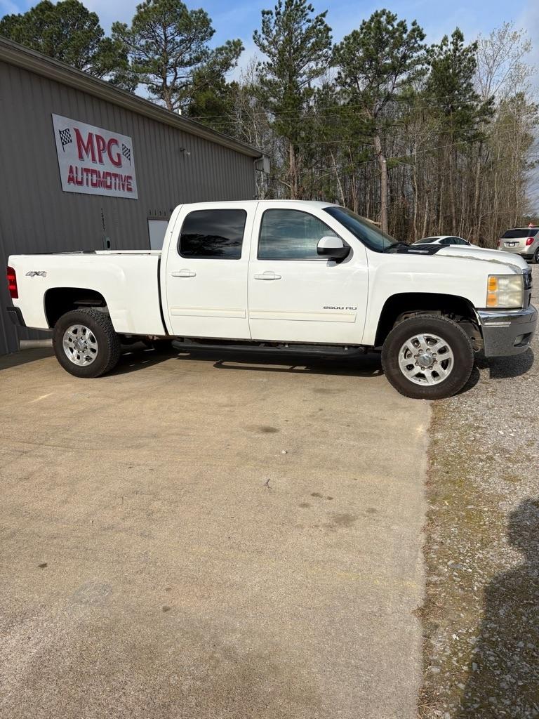 Chevrolet Silverado 2500HD 4WD Crew Cab 153.7" LTZ 2011