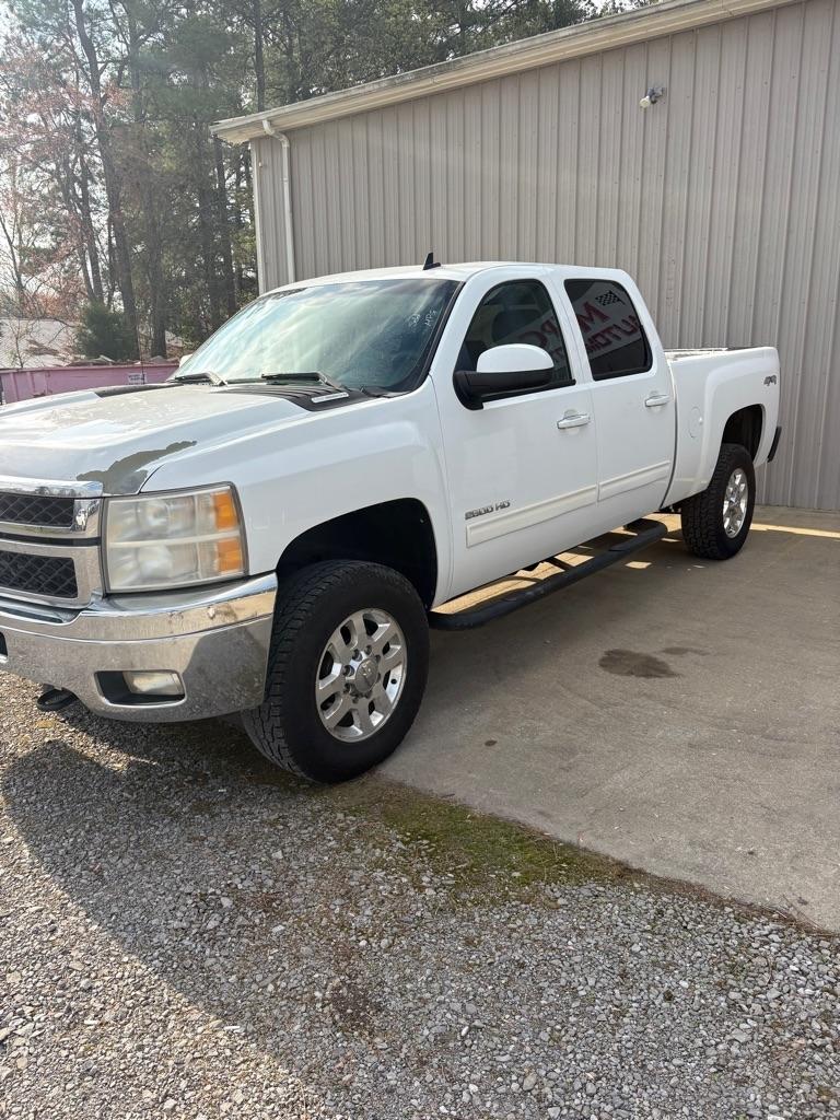 Chevrolet Silverado 2500HD 4WD Crew Cab 153.7" LTZ 2011