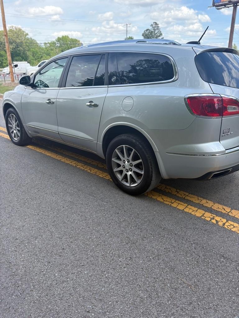 Buick Enclave AWD 4dr Leather 2016