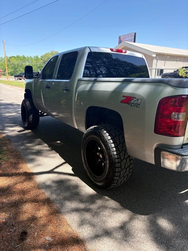 Chevrolet Silverado 1500 4WD Crew Cab 143.5" LT 2012