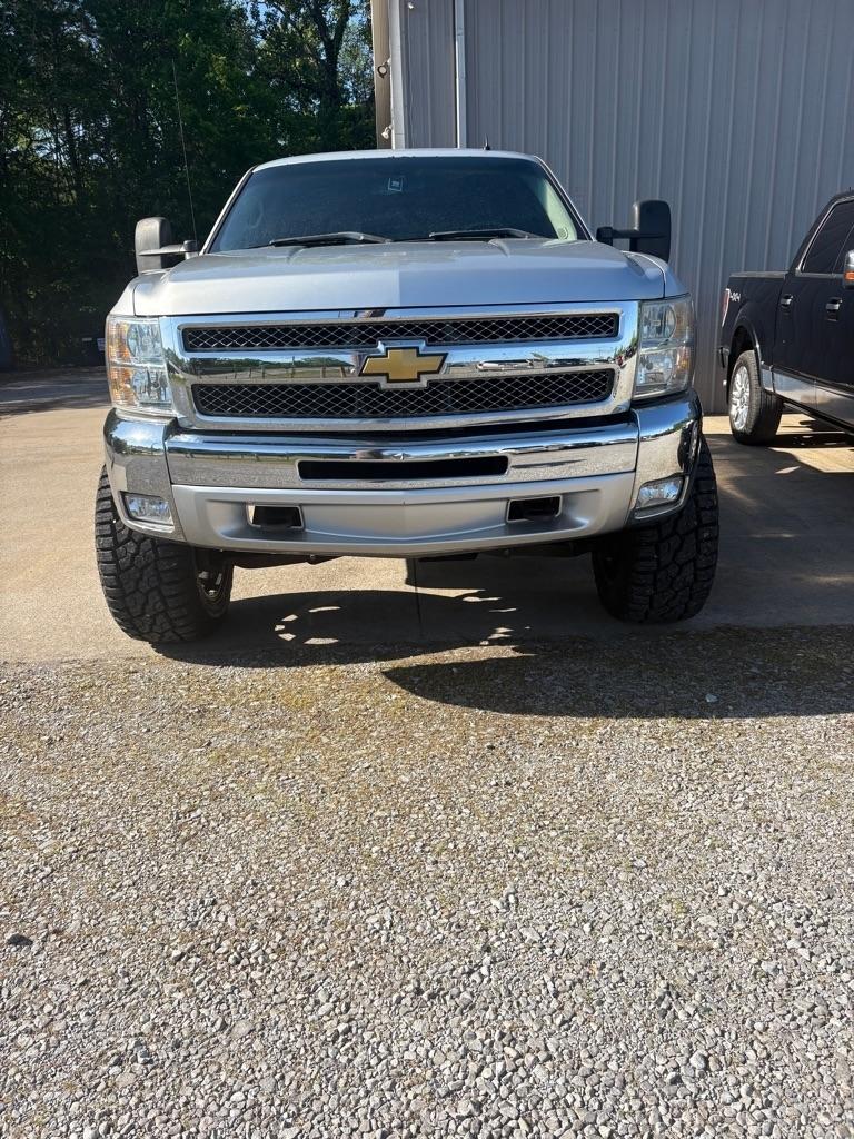 Chevrolet Silverado 1500 4WD Crew Cab 143.5" LT 2012