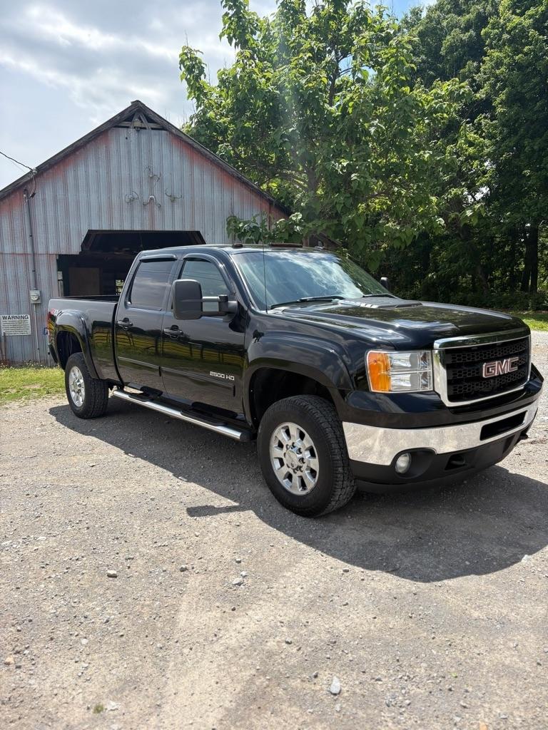 GMC Sierra 2500HD 4WD Crew Cab 153.7" SLT 2011