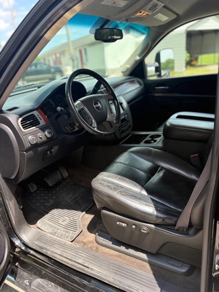 GMC Sierra 2500HD 4WD Crew Cab 153.7" SLT 2011