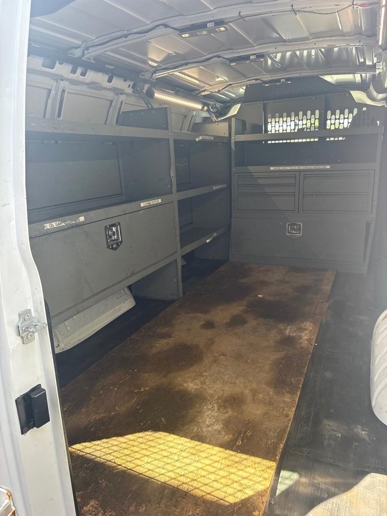 Chevrolet Express Cargo Van RWD 2500 135" 2017