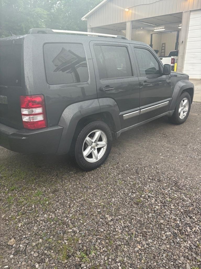 Jeep Liberty RWD 4dr Limited 2011