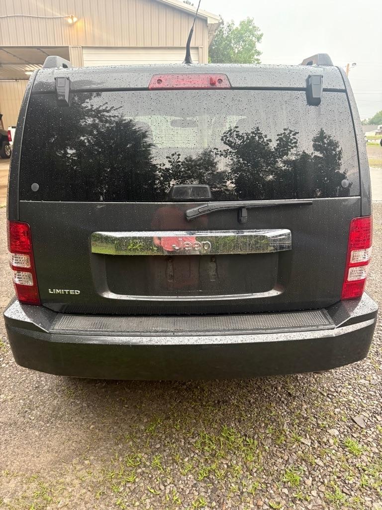 Jeep Liberty RWD 4dr Limited 2011