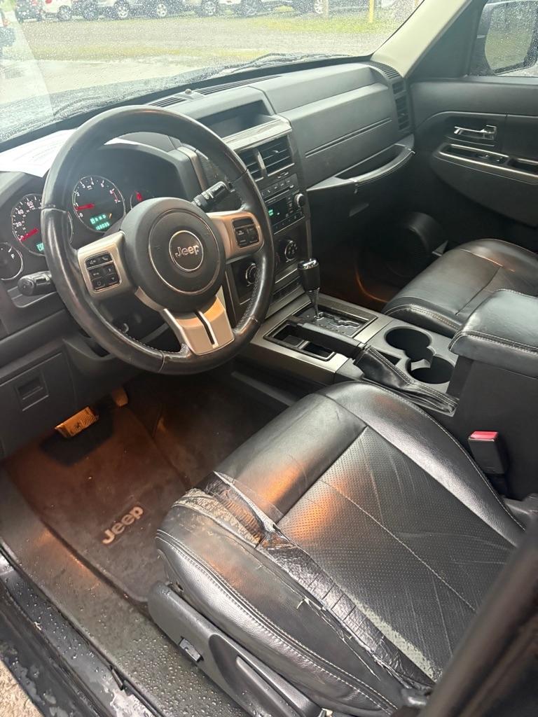 Jeep Liberty RWD 4dr Limited 2011