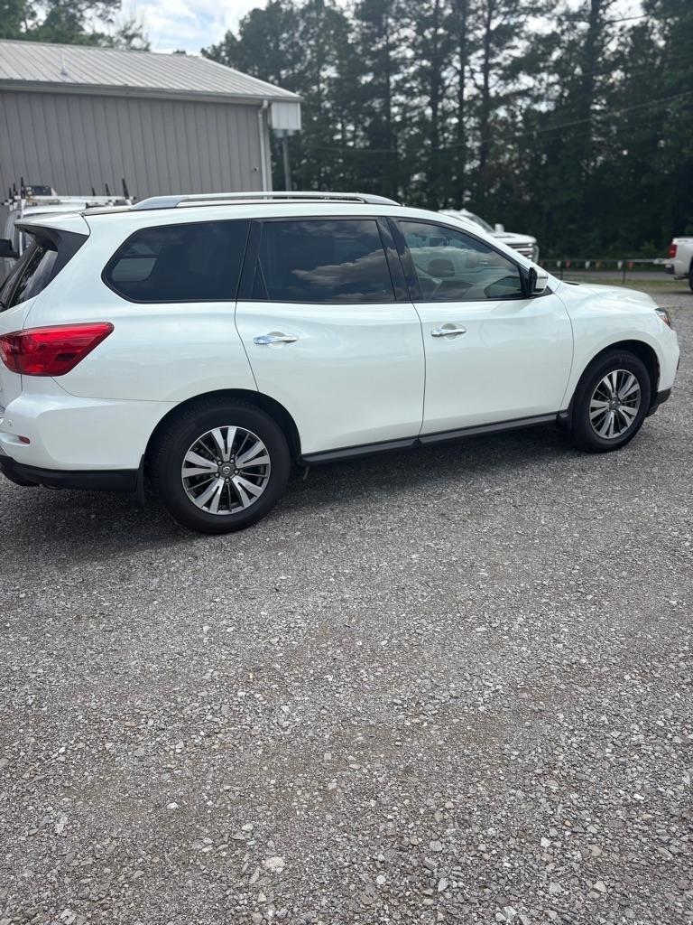 Nissan Pathfinder FWD SV 2018