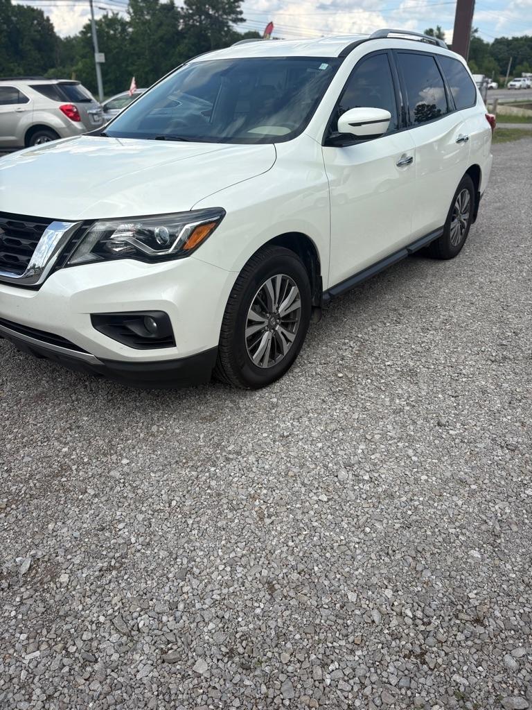 Nissan Pathfinder FWD SV 2018