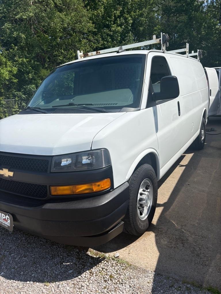 Chevrolet Express Cargo Van RWD 2500 135" 2018