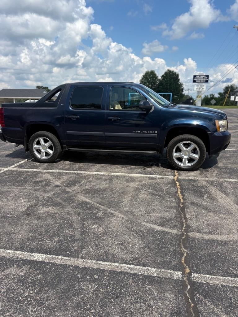 Chevrolet Avalanche 4WD Crew Cab 130" LT w/3LT 2007