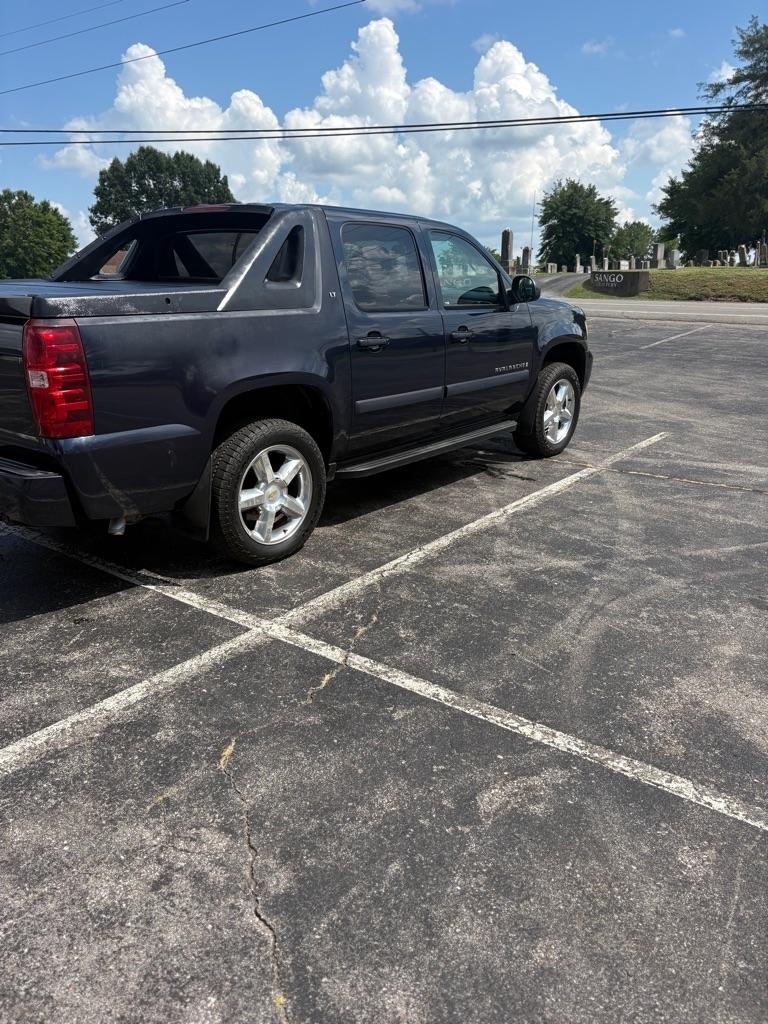Chevrolet Avalanche 4WD Crew Cab 130" LT w/3LT 2007