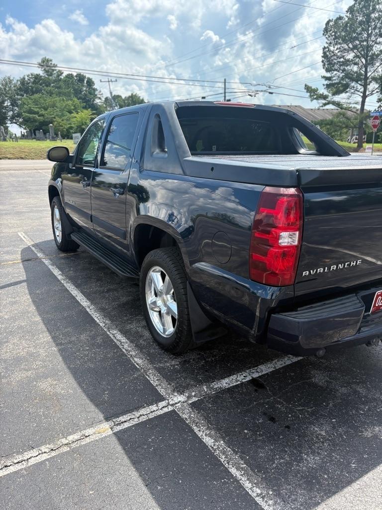 Chevrolet Avalanche 4WD Crew Cab 130" LT w/3LT 2007