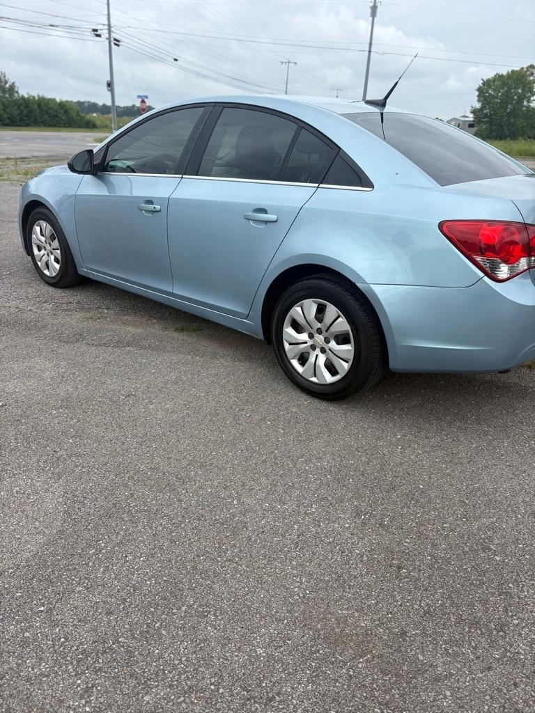 Chevrolet Cruze 4dr Sdn LS 2012