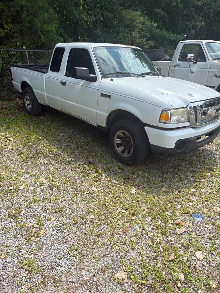 Ford Ranger 2WD 2dr SuperCab 126" XLT 2009