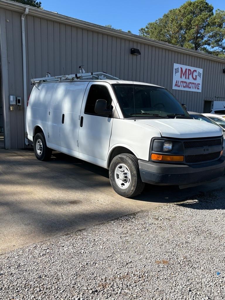 Chevrolet Express Cargo Van RWD 2500 135" 2015