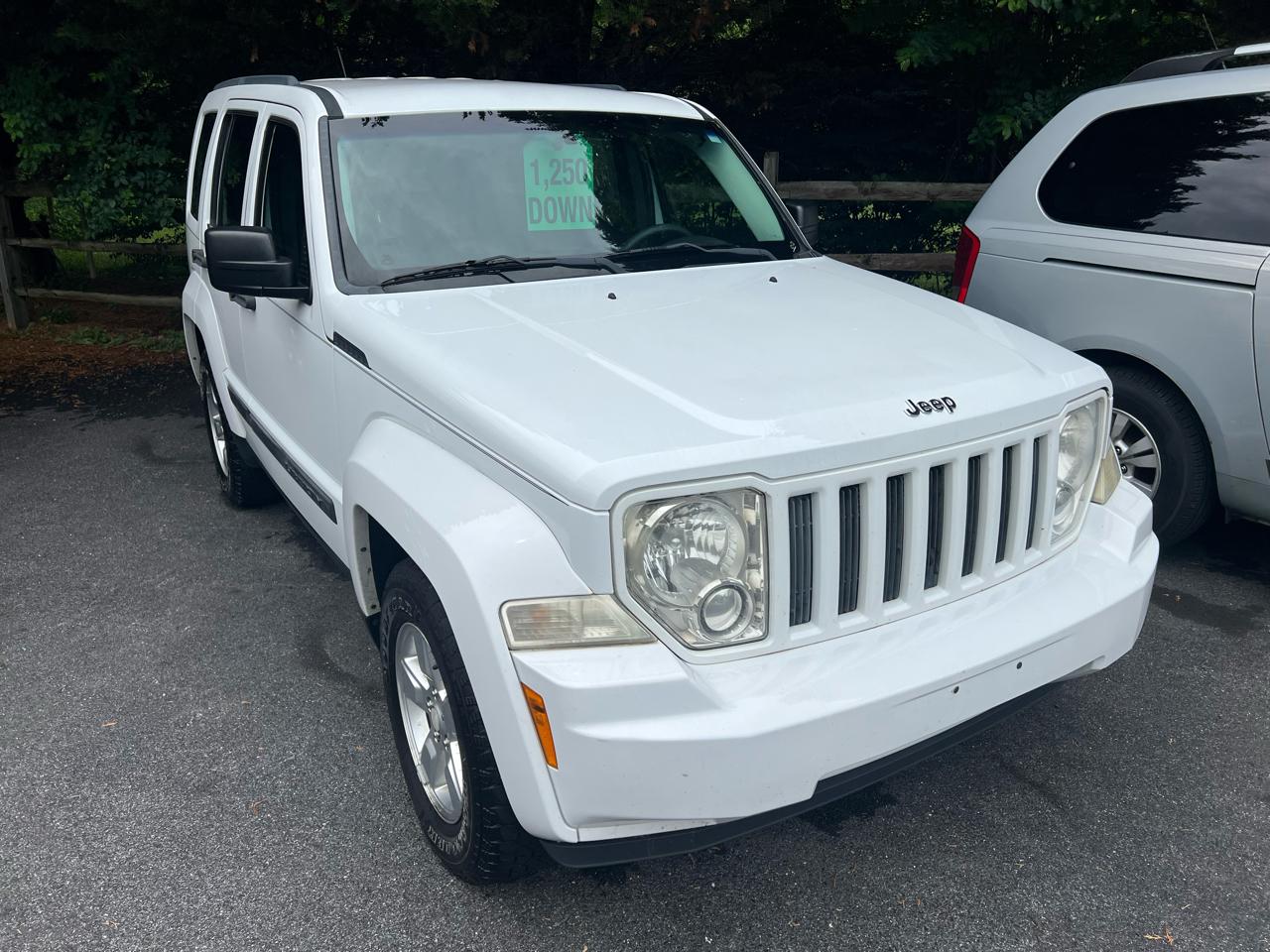 Jeep Liberty 4WD 4dr Sport 2012
