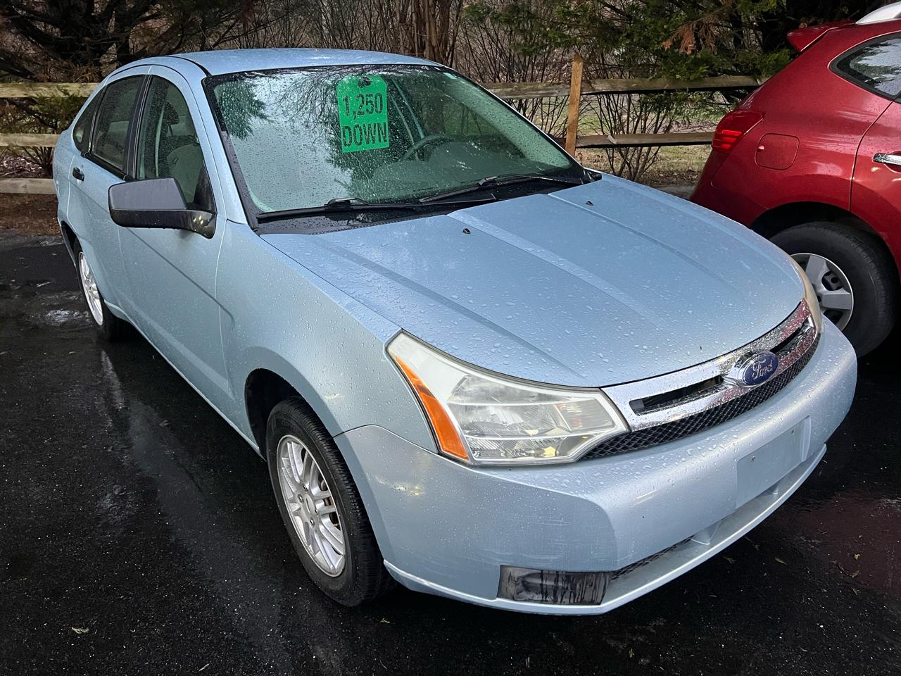 Ford Focus 4dr Sdn SE 2009