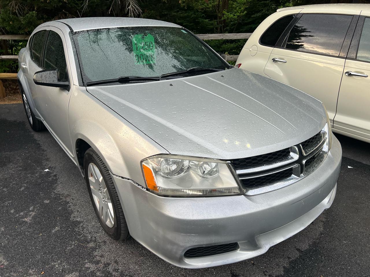 Dodge Avenger 4dr Sdn SE 2012