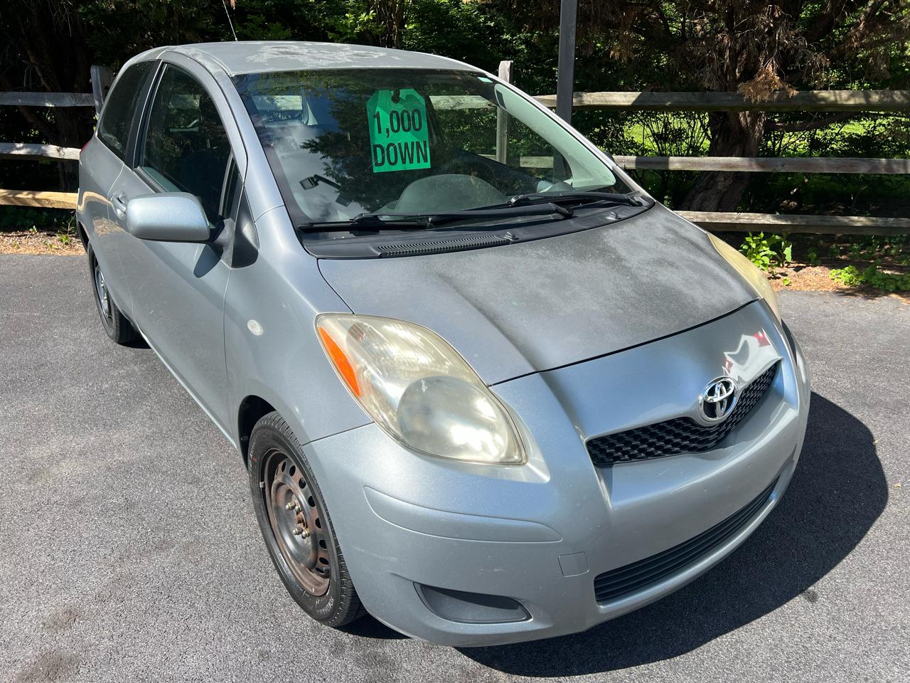 Toyota Yaris 3dr LB Man (Natl) 2010