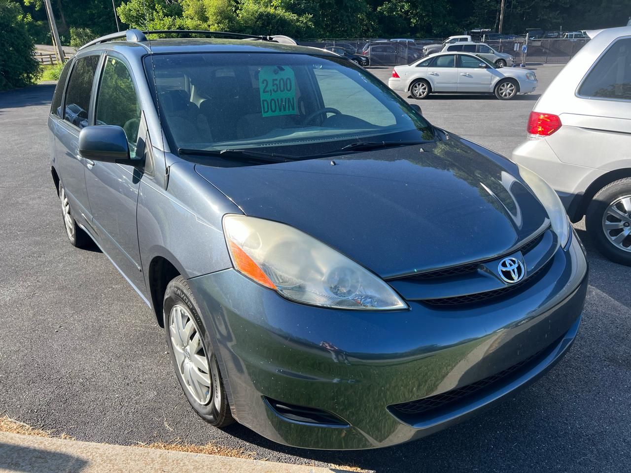 Toyota Sienna 5dr 8-Passenger Van LE FWD (Natl) 2008