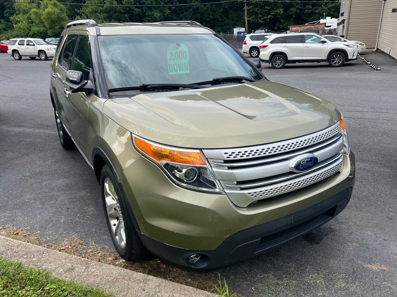 Ford Explorer 4WD 4dr XLT 2012