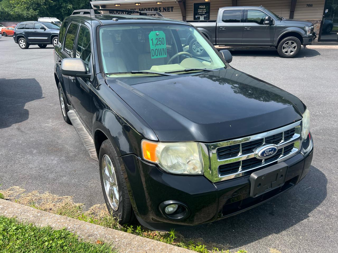 Ford Escape 4WD 4dr XLT 2010