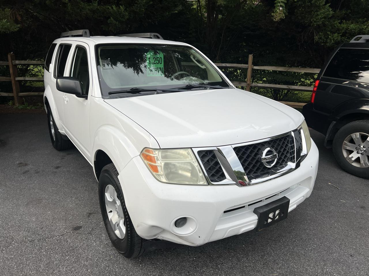 Nissan Pathfinder 4WD 4dr V6 S 2011