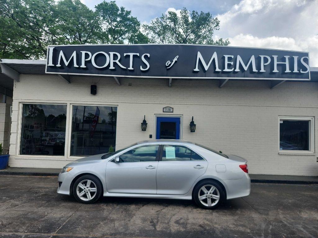 View vehicle photo 2