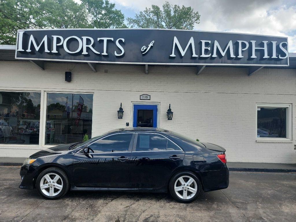 View vehicle photo 4