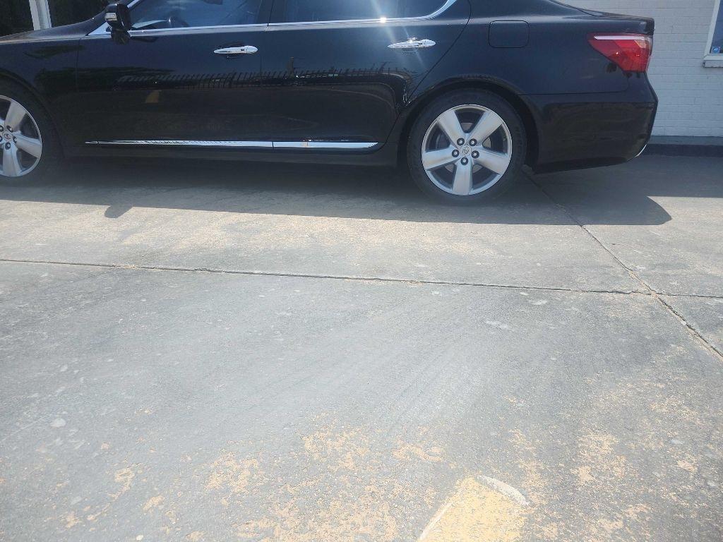 2010 Lexus LS 500 460's photo