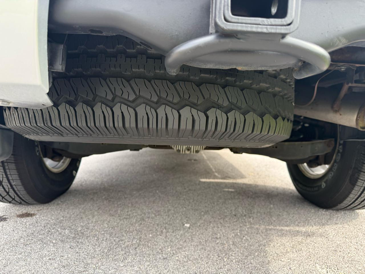 Nissan Pathfinder LE 4WD 2010