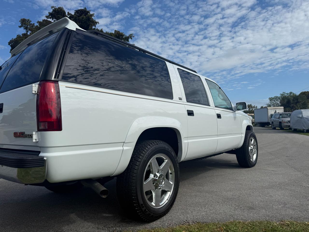 GMC Suburban  1996