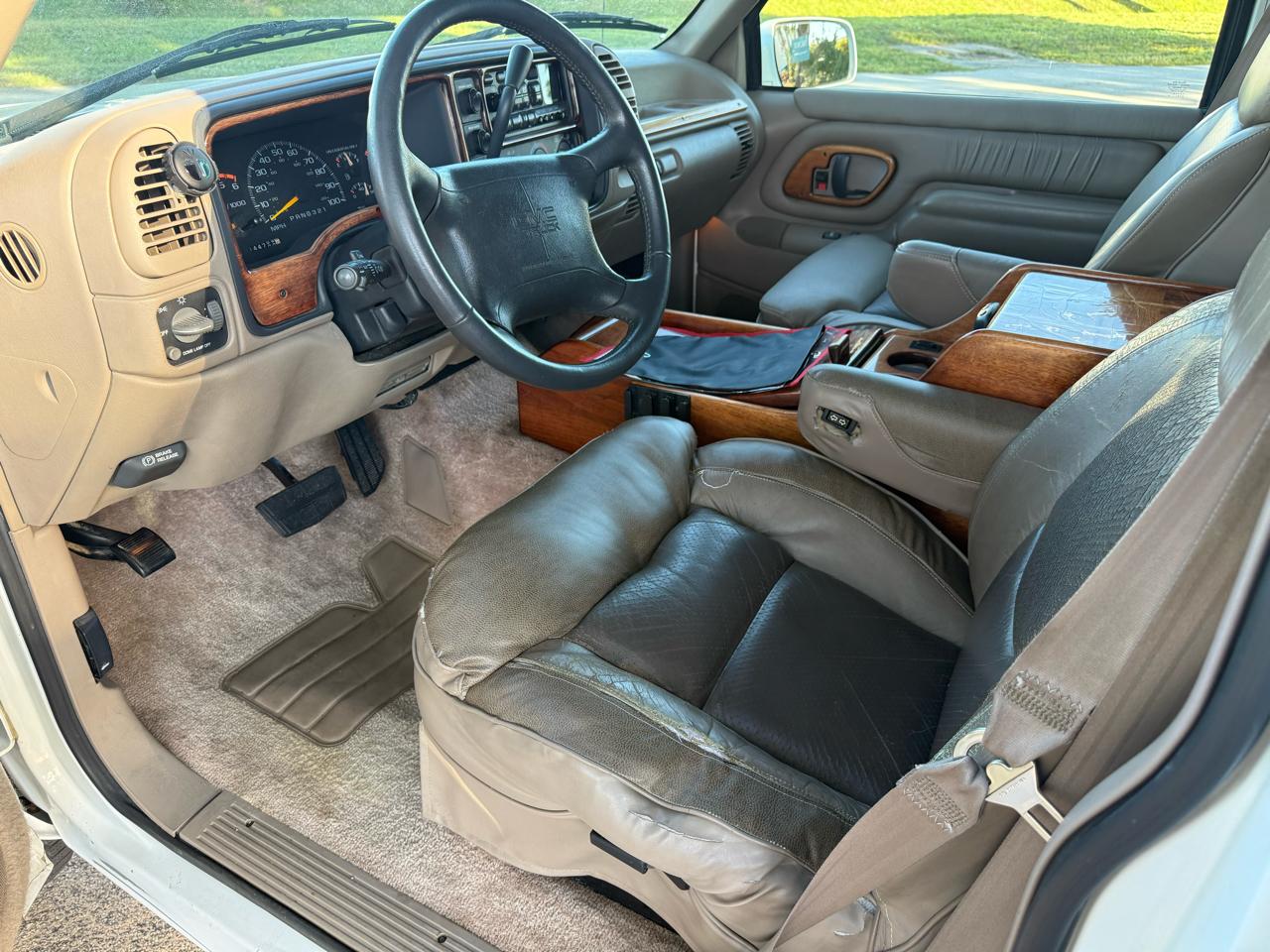 GMC Suburban  1996