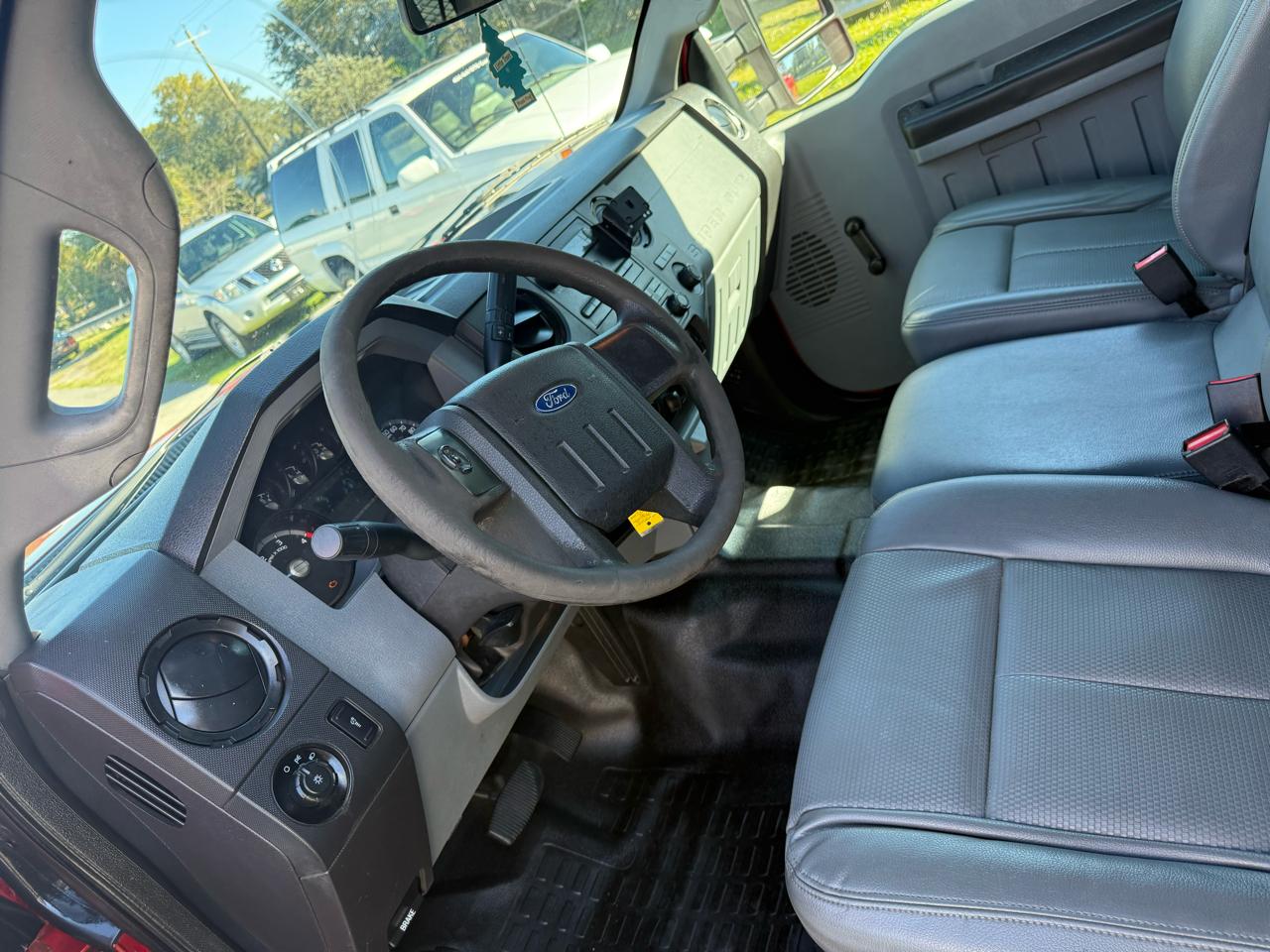 Ford F-250 SD Lariat Crew Cab Long Bed 2WD 2014