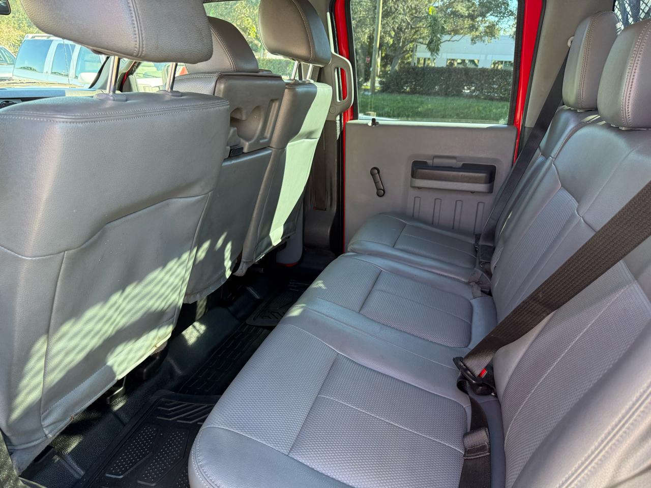 Ford F-250 SD Lariat Crew Cab Long Bed 2WD 2014