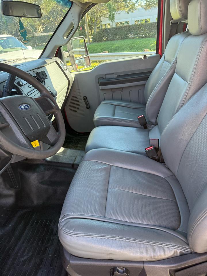 Ford F-250 SD Lariat Crew Cab Long Bed 2WD 2014