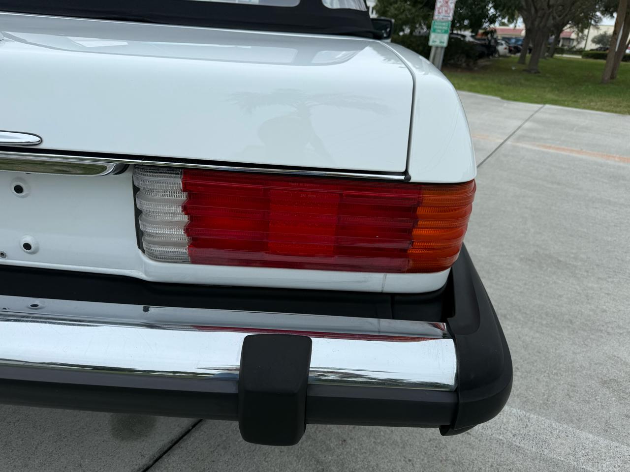 Mercedes-Benz 560 SL coupe 1989