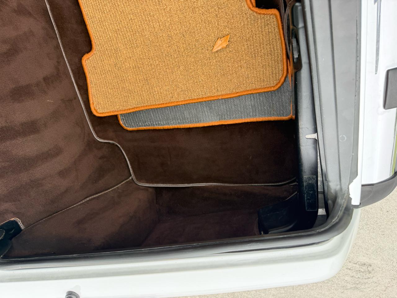 Mercedes-Benz 560 SL coupe 1989