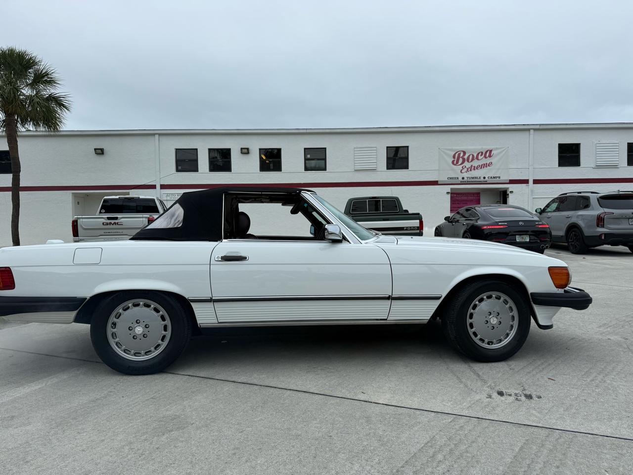 Mercedes-Benz 560 SL coupe 1989