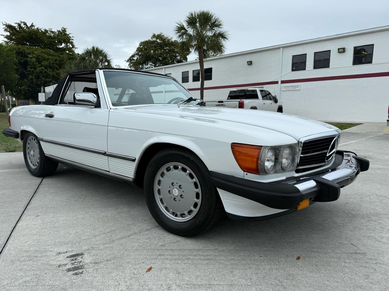 Mercedes-Benz 560 SL coupe 1989